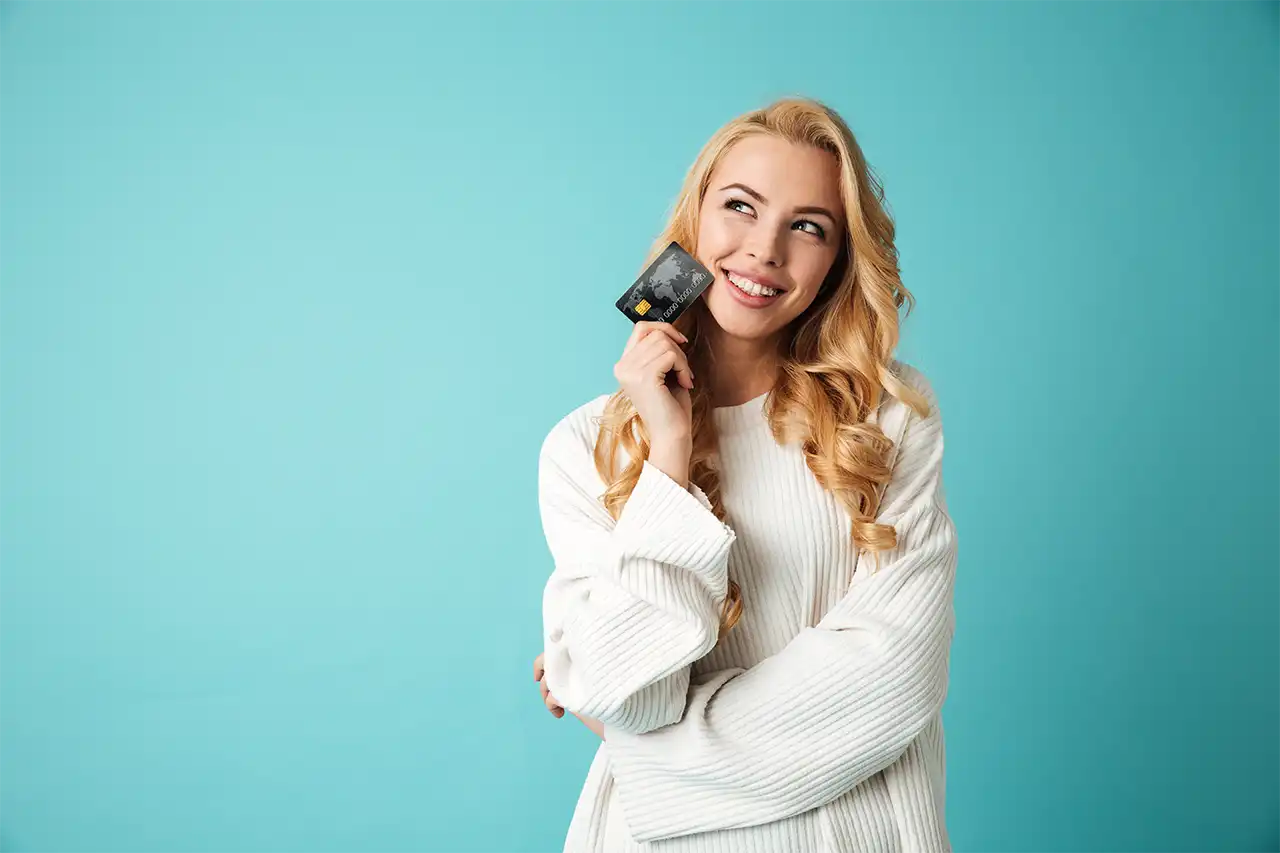 Credit online rapid pe card și credit urgent online: banii în cont instant